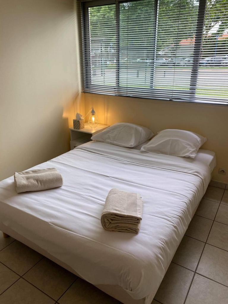 Appartement Ou Studio En Hyper Centre, Pour La Plage Et La Rue Pietonne Il Suffit De Traverser La Rue , Voir La Photo Principale Andernos-les-Bains Kültér fotó