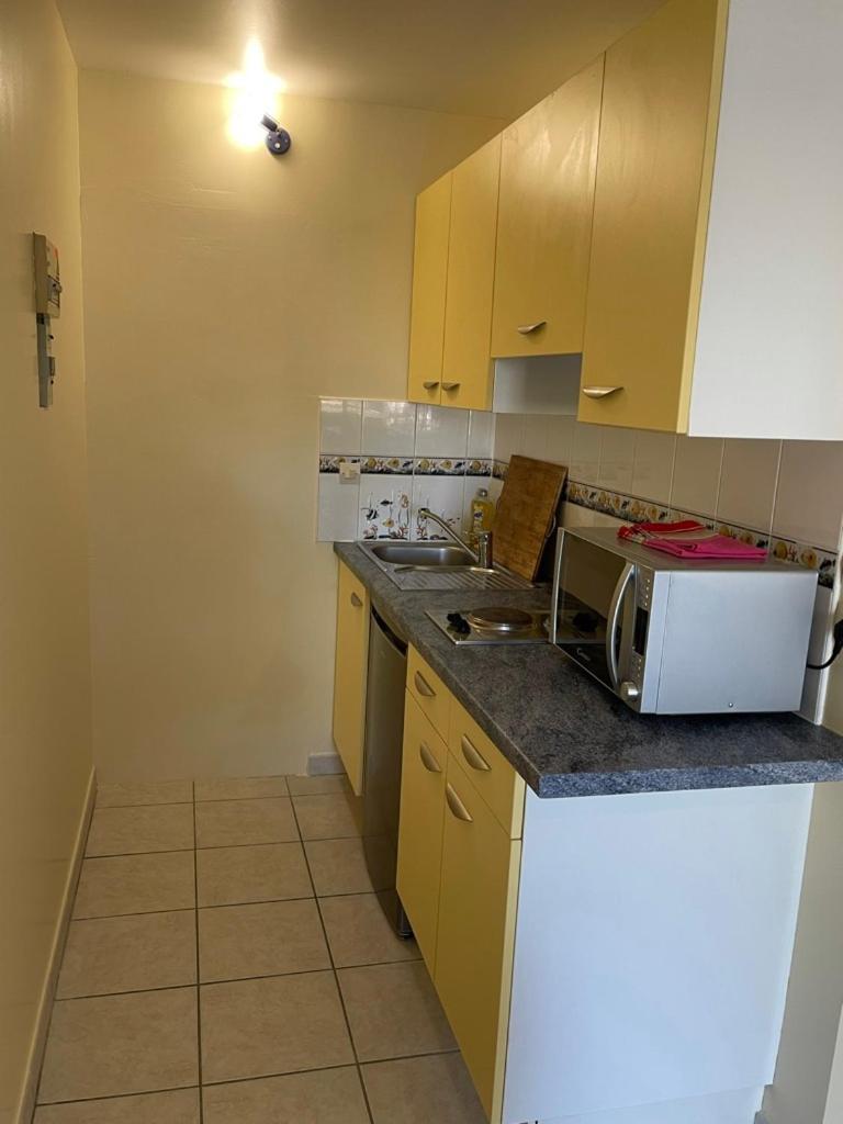 Appartement Ou Studio En Hyper Centre, Pour La Plage Et La Rue Pietonne Il Suffit De Traverser La Rue , Voir La Photo Principale Andernos-les-Bains Kültér fotó