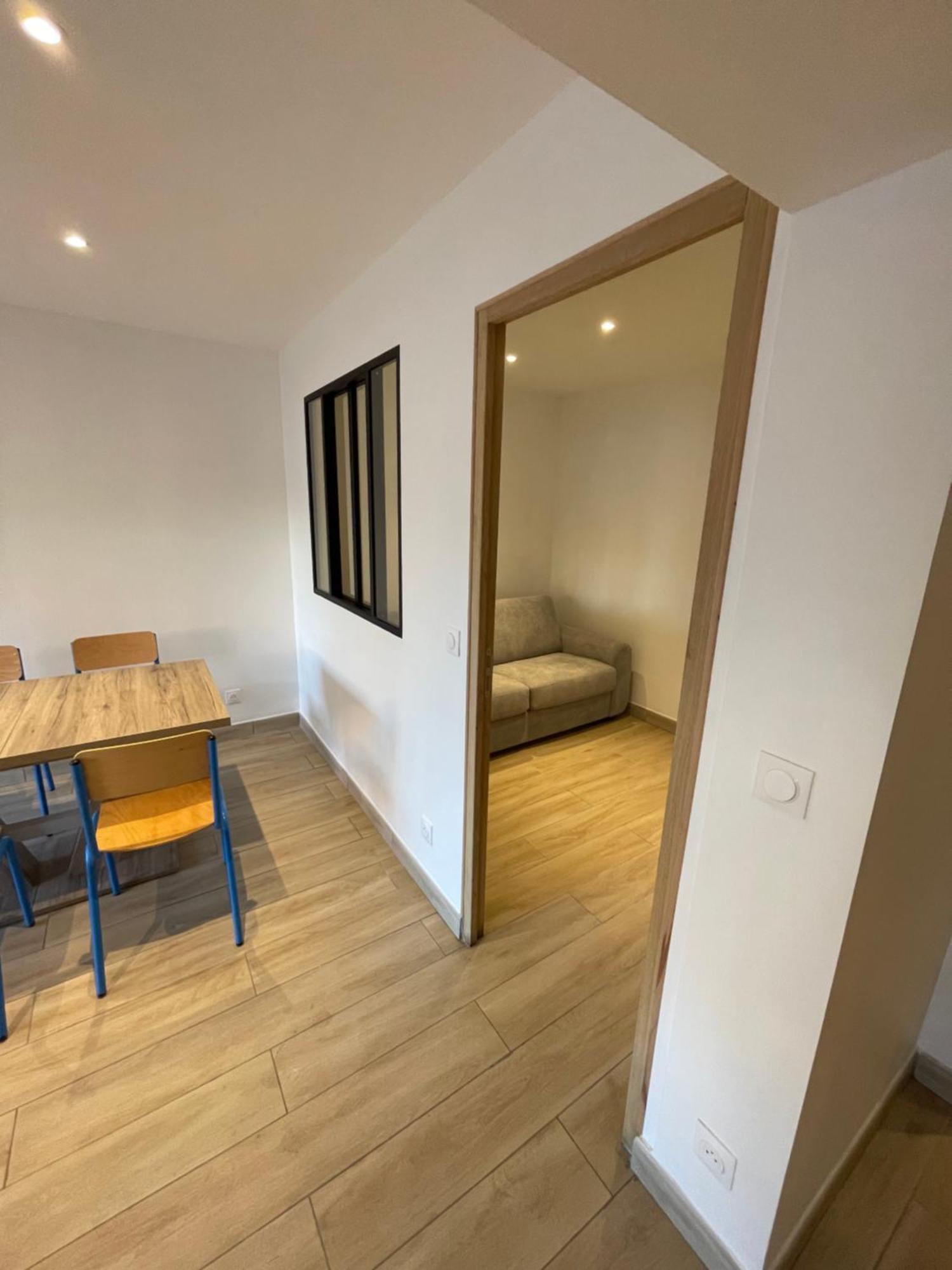 Appartement Ou Studio En Hyper Centre, Pour La Plage Et La Rue Pietonne Il Suffit De Traverser La Rue , Voir La Photo Principale Andernos-les-Bains Kültér fotó