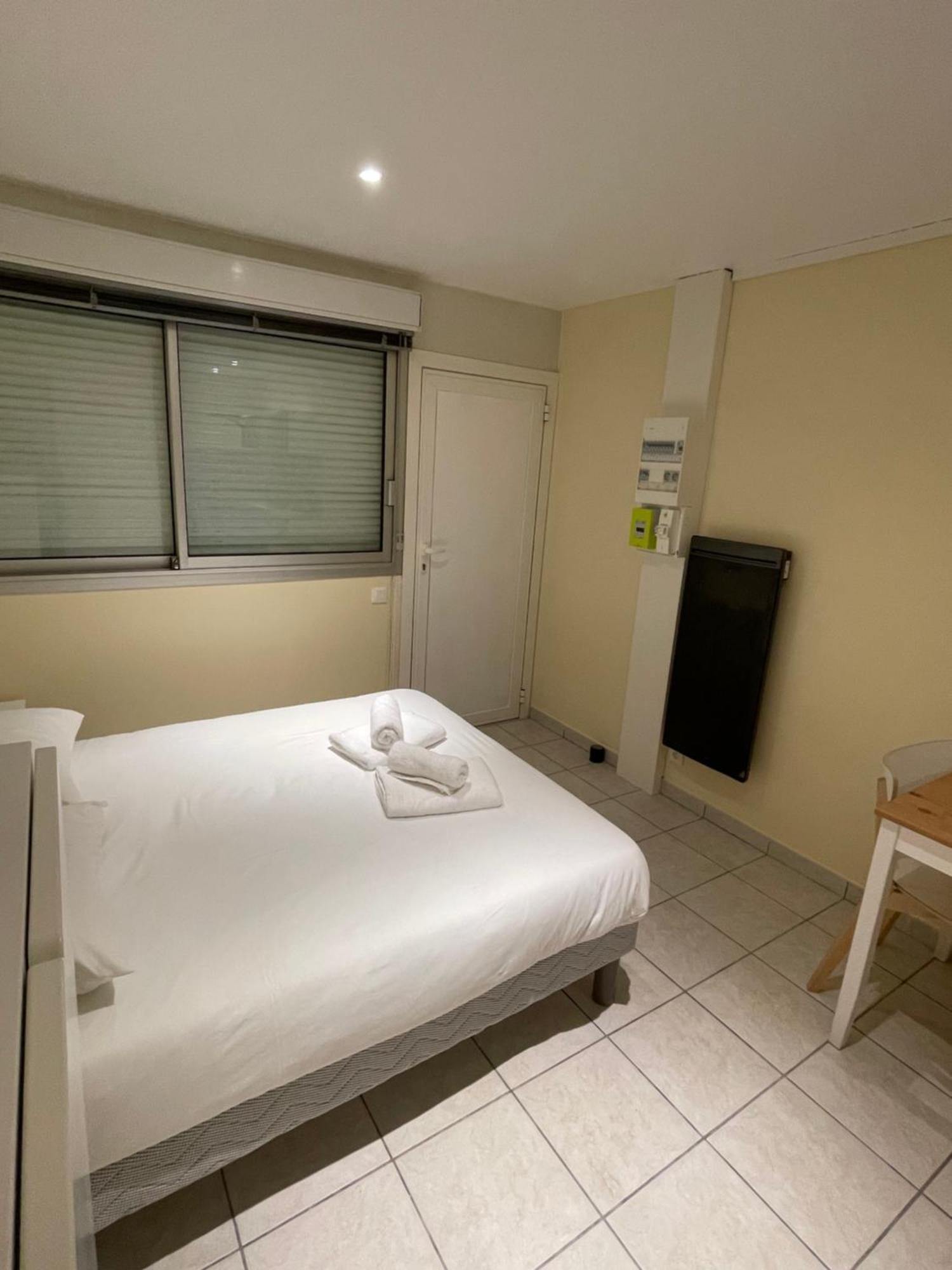 Appartement Ou Studio En Hyper Centre, Pour La Plage Et La Rue Pietonne Il Suffit De Traverser La Rue , Voir La Photo Principale Andernos-les-Bains Kültér fotó