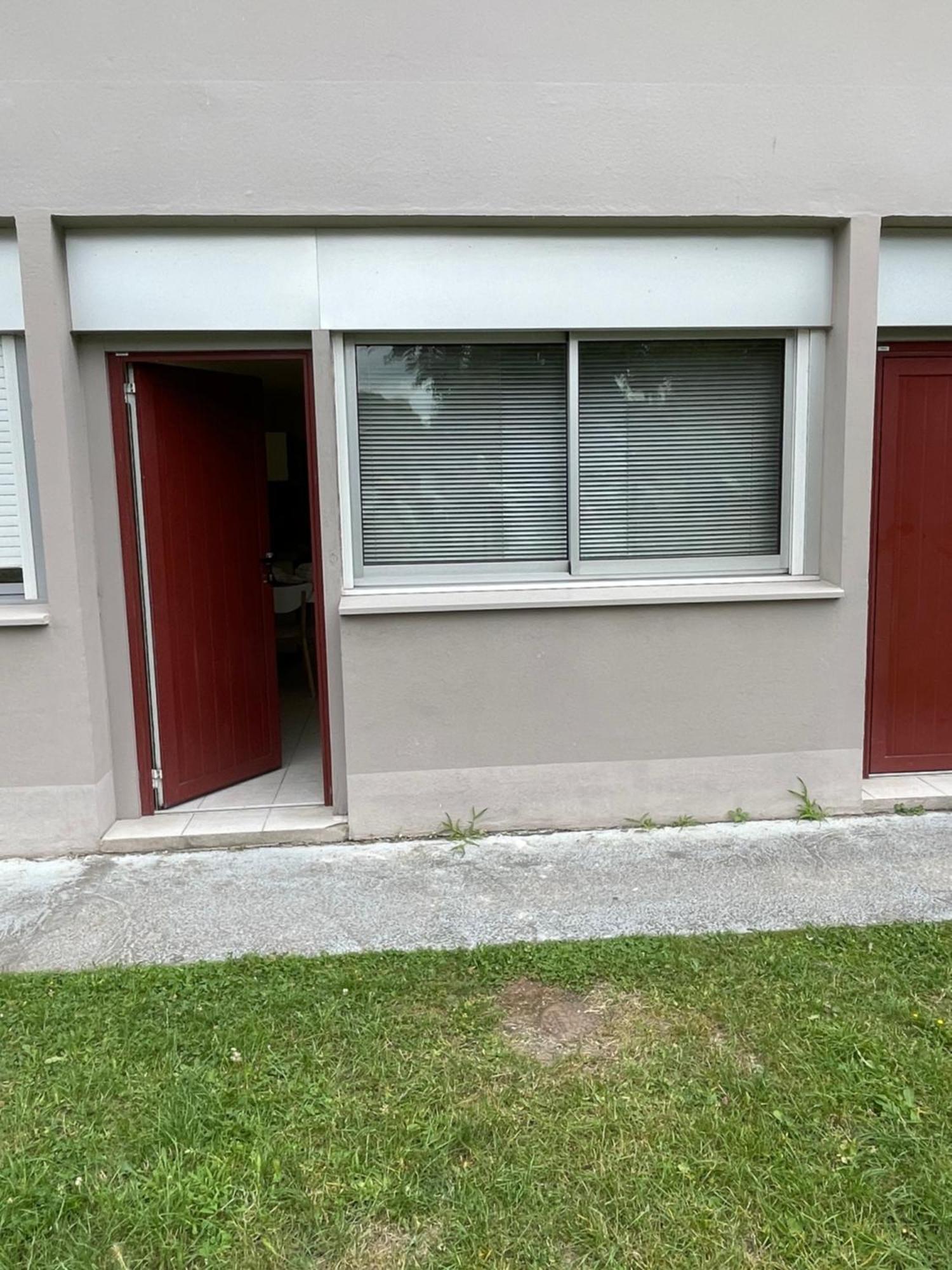 Appartement Ou Studio En Hyper Centre, Pour La Plage Et La Rue Pietonne Il Suffit De Traverser La Rue , Voir La Photo Principale Andernos-les-Bains Kültér fotó